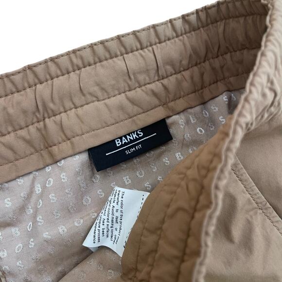 Hugo Boss BANKS STRETCH COTTON SHORTS IN MEDIUM BEIGE Men’s size 30 - Picture 3 of 8